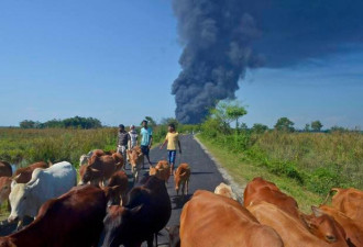“失控”2周！印度天然气田爆炸，浓烟火光！