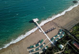 土耳其鼓励游客来海滨度假:确诊政府报销