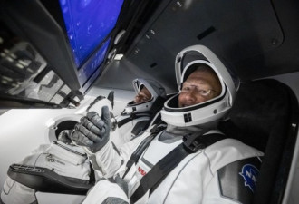 宇航员评价SpaceX新式宇航服:可以打五星