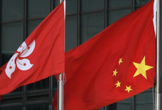 香港发布通告 要求各中小学必须挂国旗唱国歌
