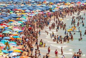 西班牙解除紧急状态 取消游客入境强制隔离