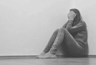 中国女留学生被外国男友诱惑吸毒还染上艾滋
