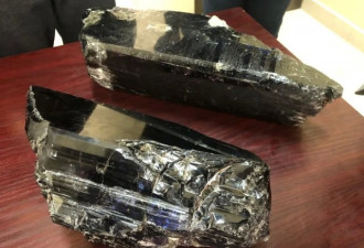 牛！矿工大叔挖出绝世宝石秒变亿万富翁