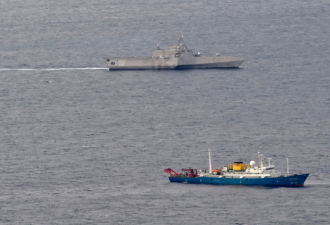 美军战舰南海抵近中国科考船,中护卫舰现身