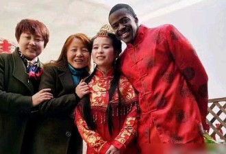 中国女孩嫁给黑人拳王 现状令人感慨