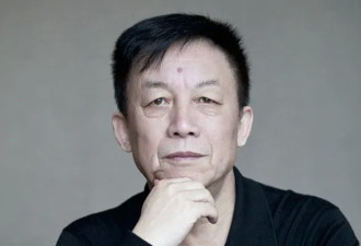 易中天危险了！乾隆后人状告易中天"侮辱乾隆"