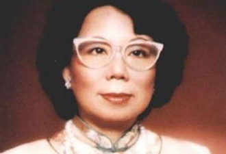 凌晨2:00，李嘉诚带18岁李嘉欣回家