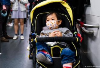 香港爆第三波疫情 数天新增约40病例