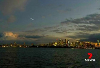 就在今天！悉尼CBD上空惊现“绿色流星”