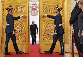 普京：越来越孤独的沙皇 民意危险下降