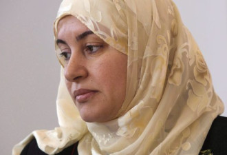 魁省法官愿就要穆斯林法庭去除头巾道歉