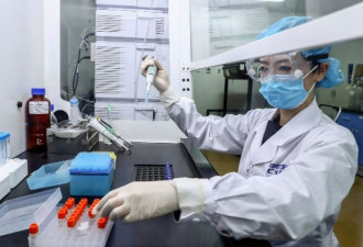 中国称新冠疫苗今年可以上市