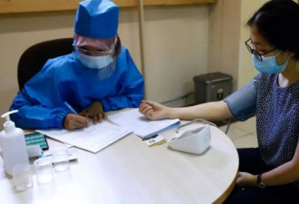 印尼上千志愿者开始体测中国新冠疫苗