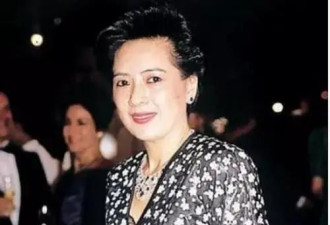 身家过10亿香港排名第二的女富豪 惨遭背叛