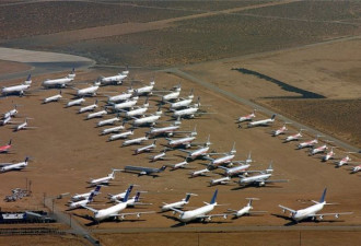 飞机坟场：航空业不景气造就沙漠奇景