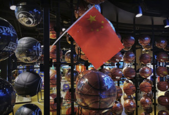 NBA中国学校遭控虐童：拿球砸脸还踢肚子