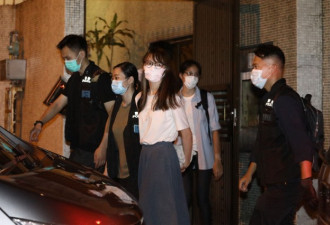 周庭被控运作组织推动制裁香港 最高无期