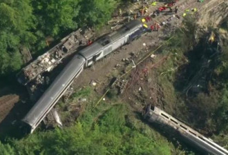 英国苏格兰火车脱轨事故已致3死6伤