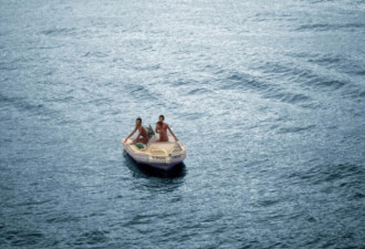 3个男孩海上漂流51天极限生还：曾想过自杀