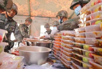 印军吃饼 解放军无人机送餐：4500米海拔吃热菜