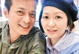 黄日华丧妻后首过生日，满脸笑容状态好