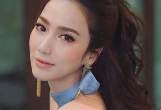 当街暴力捉奸？这个传奇女顶流太有意思了