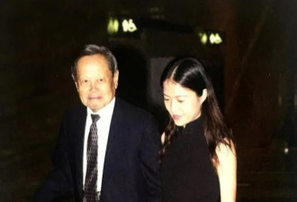98岁杨振宁与44岁妻子近照：到底经历了什么