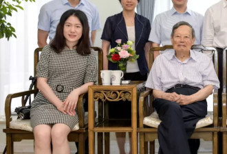 98岁杨振宁与44岁妻子近照：到底经历了什么