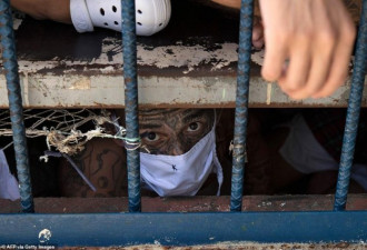 萨尔瓦多监狱恶劣条件曝光：大多戴口罩