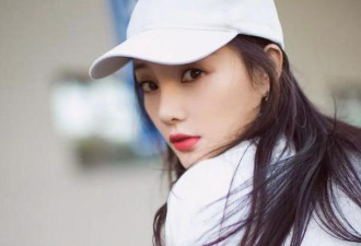 李小璐半夜称喜欢帅哥，脖子红痕被疑草莓印