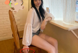 王文也官宣恋情后又迎喜讯，开心晒驾照
