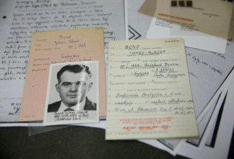 波兰当局:007占士邦真有其人 还有照片档案…