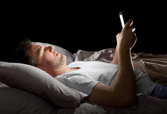 睡觉时手机不能放床头？这些答案得弄清楚