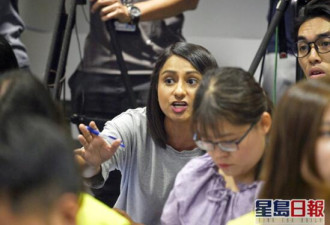 言行出位女记者被香港电台延长试用期