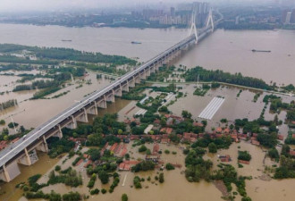 洪灾1.3亿人遭殃 中国官方终于认了