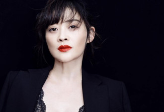 梅婷一家四口罕合体！夫妻二人和儿子手牵手