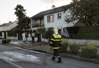法国2架飞机相撞后坠入居民区 已致5人死亡