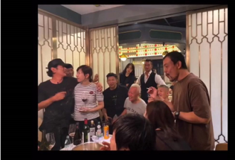 李亚鹏庆生现场曝光：那英老公头发花白