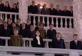 金正恩阅兵演讲激动落泪：朝鲜没有一例新冠