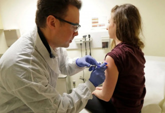 恐怖！多名疫苗接种者惊爆：高烧不退 血氧骤降