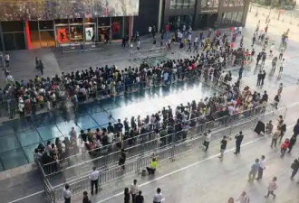 一天排队超2万人！中国最红的路边摊