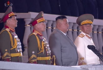 朝鲜竟在半夜阅兵，这4个方面“让外界惊讶”