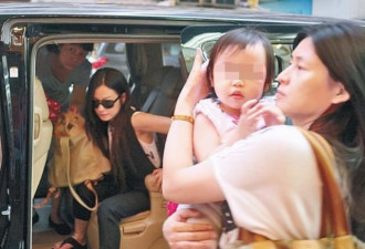 赵薇21岁继子恋情高调曝光！女友又是网红？