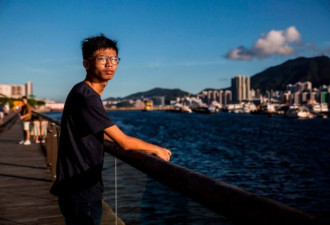 香港逮捕一名抗议者，据称计划寻求美国庇护