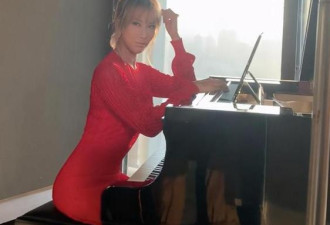 华裔天后李玟晒健身照，身材超级火辣