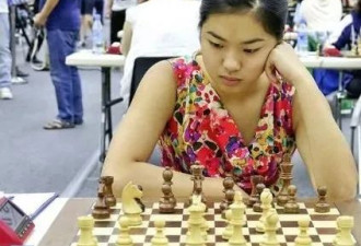 加拿大华裔美女主播：3岁学棋 16岁成国际大师
