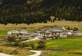 中国西藏鲁朗小镇：东方的“瑞士秘境”