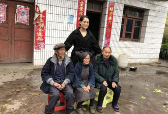 被拐卖到河南35年的布依族女子还是不会汉语！