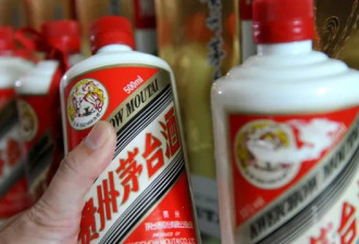 华人富豪砸40万买52箱茅台，宾客喝完瞬间变脸