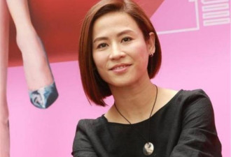 30岁拒绝富豪求婚，年近50为生子做试管婴儿
